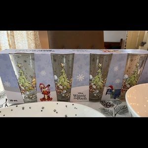 Disney Winnie the Pooh and Friends Christmas Glass Tumblers